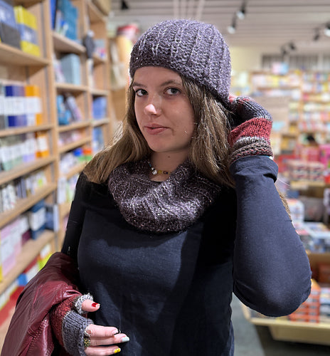 Glitter Girl Cowl and Beanie Class with Nadine Starting February 21